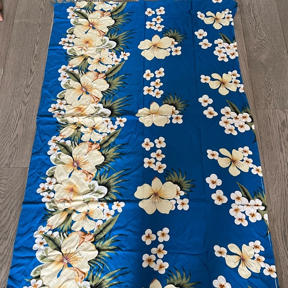 Turquoise blue sarong - Picture 3 of 4